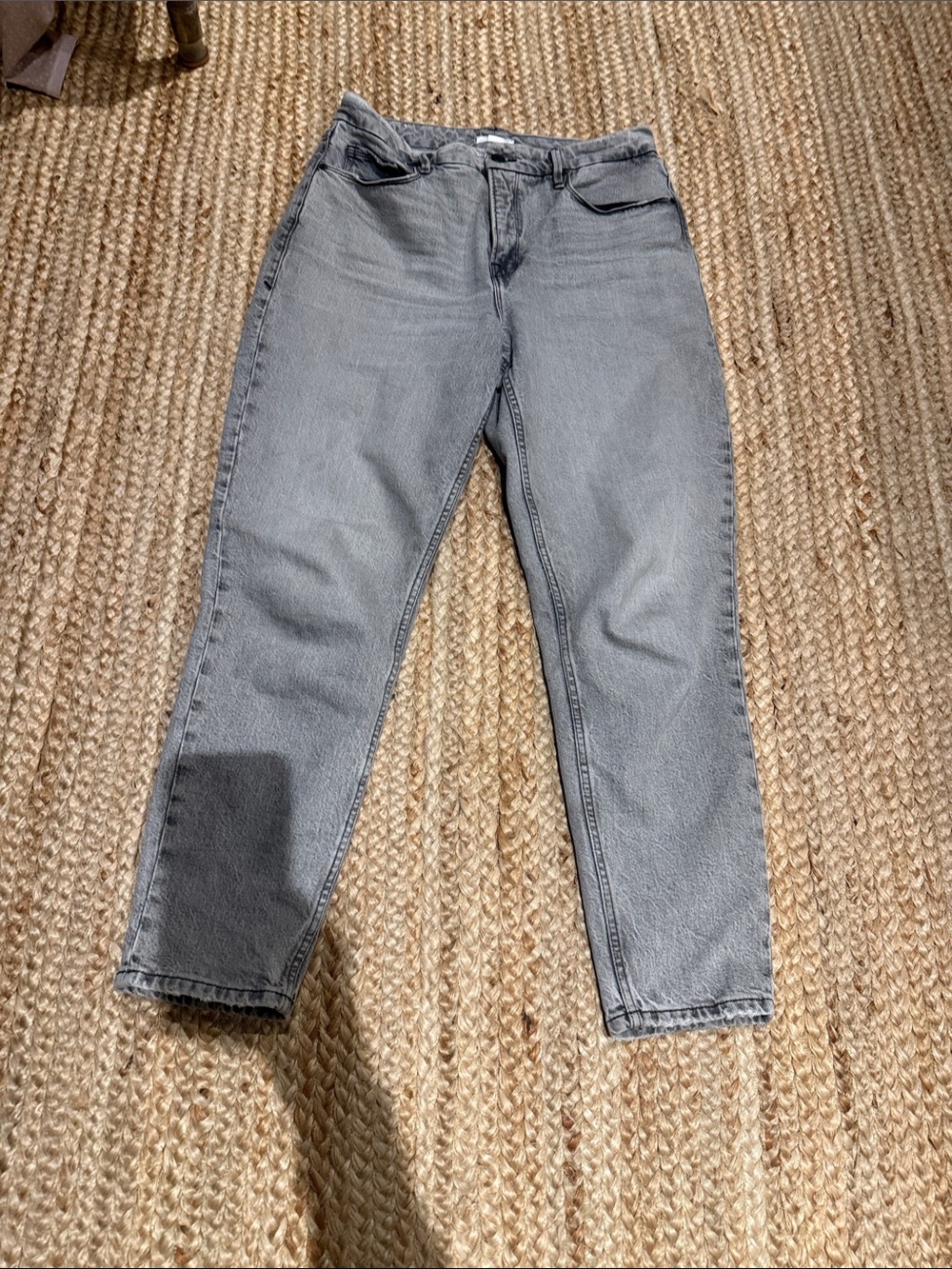 Good American Soft grey Woman’s jeans